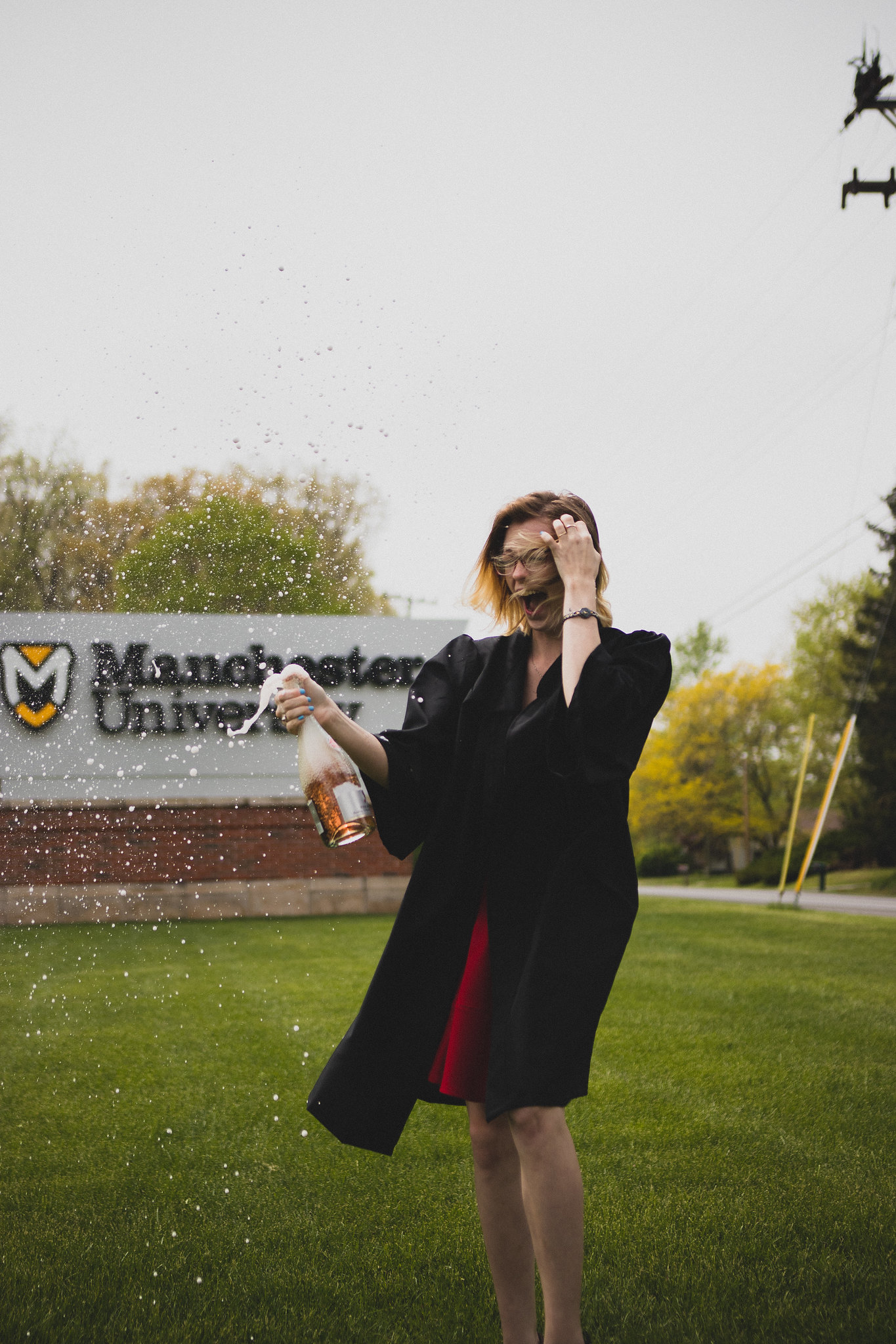 Paige-senior-champaign-pop.jpg